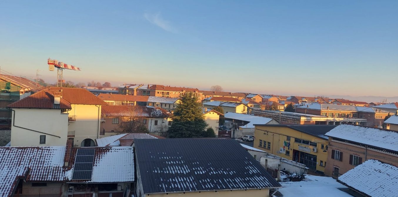 CASELLE TORINESE - CENTRO -VIA GIBELLINI -TRILOCALE LUMINOSO