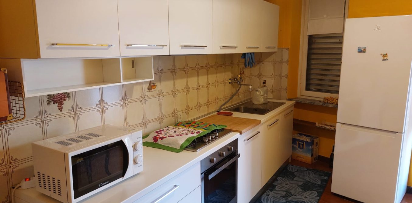 Via Bioglio 3 camere e cucina per studenti